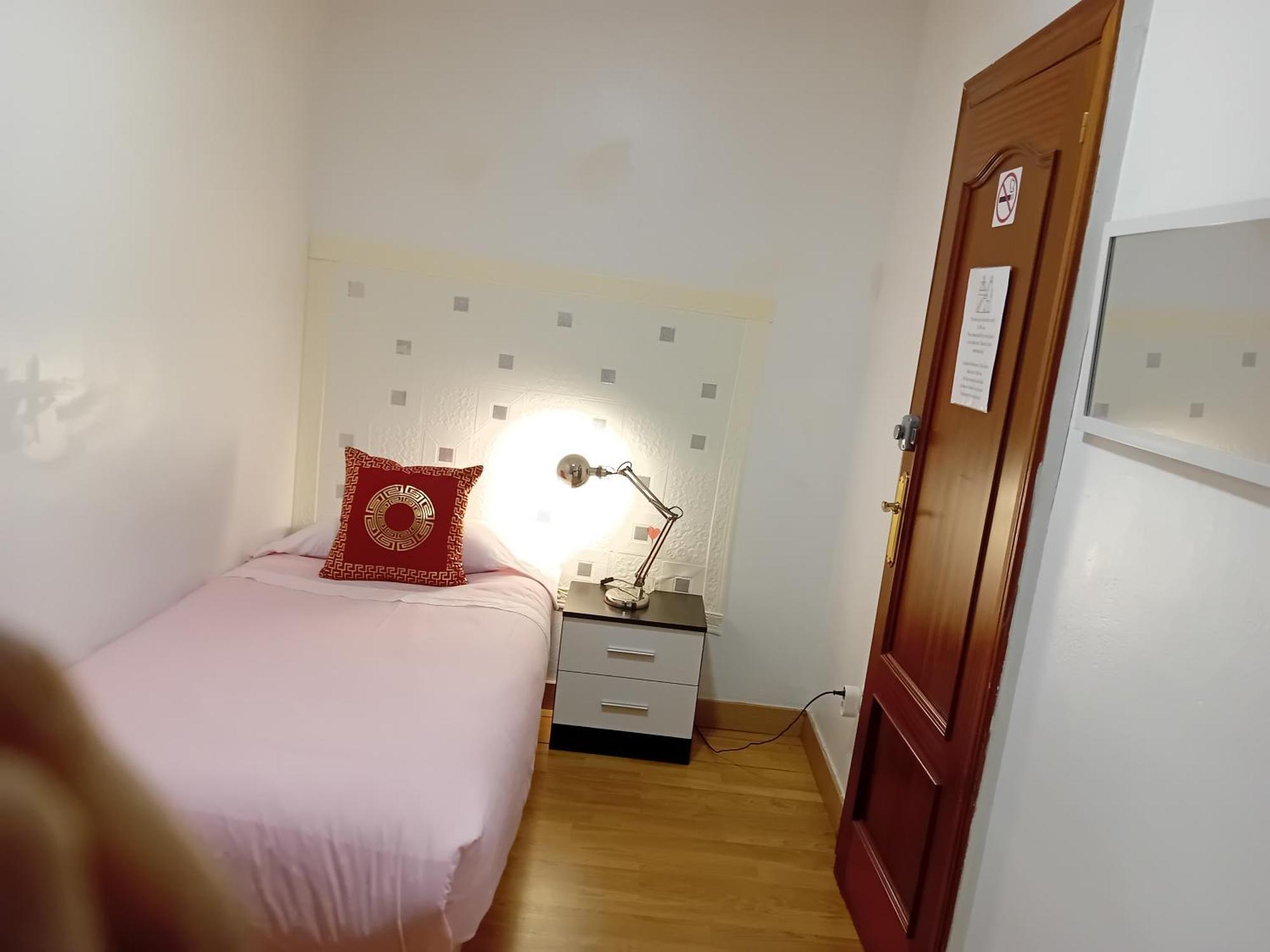 Apartamento Compartido Excelente Ubicacion El Prat de Llobregat Esterno foto